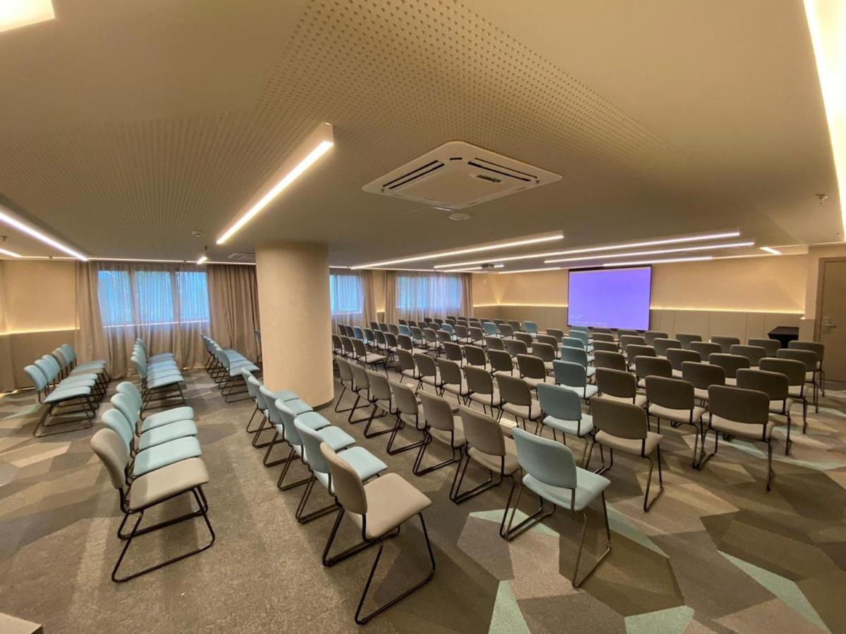 Отель Radisson Oscar Freire Сан-Пауло Экстерьер фото The 2019 conference venue